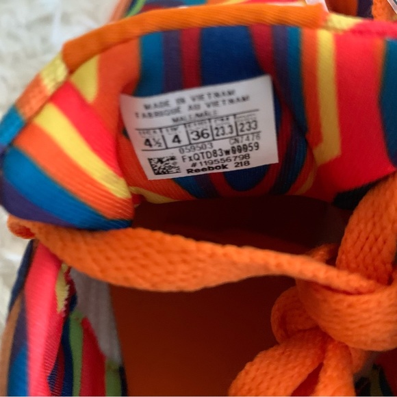 Reebok Work Plus "Mandarin Orange" Youth/Men Size 4 1/2 - Picture 4 of 4